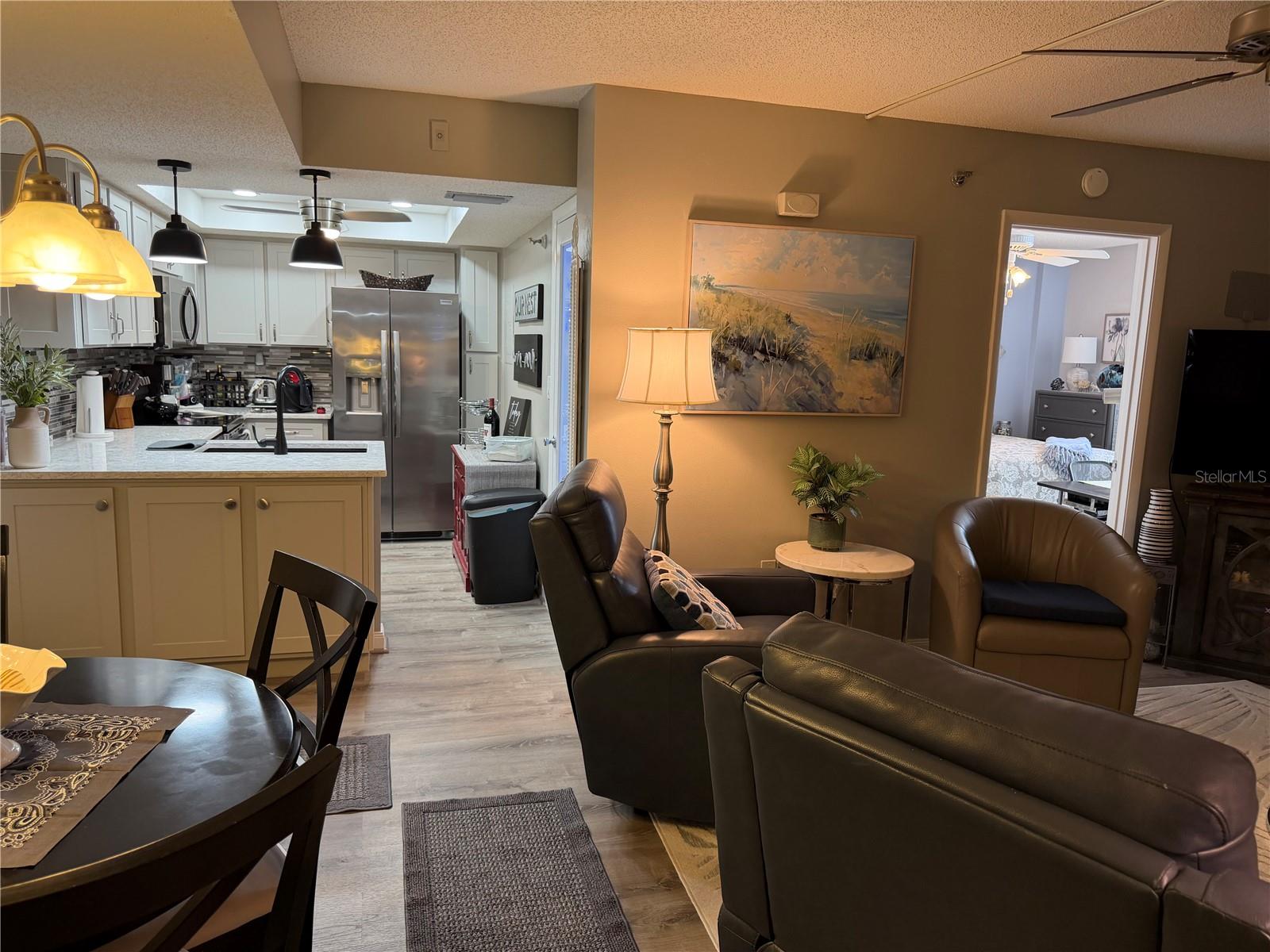 Image 12 of 32 For 21405 Olean Boulevard 521