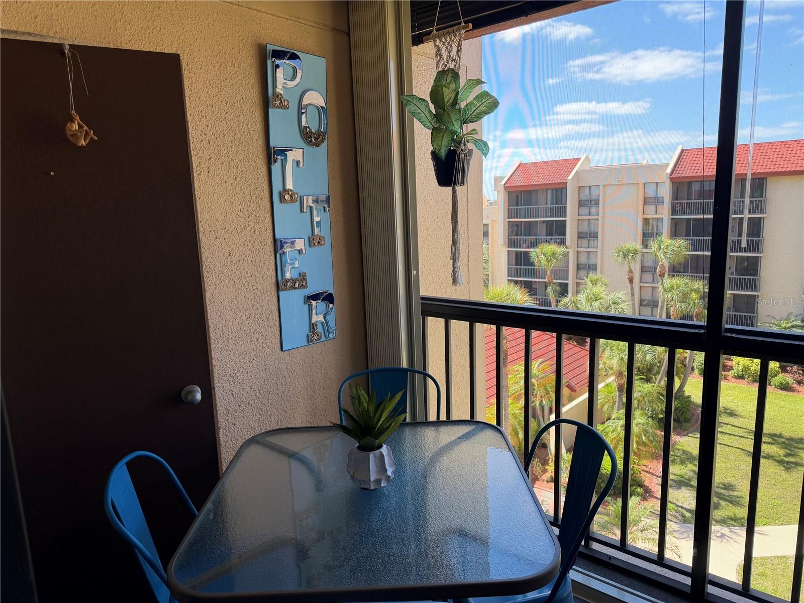 Image 15 of 32 For 21405 Olean Boulevard 521