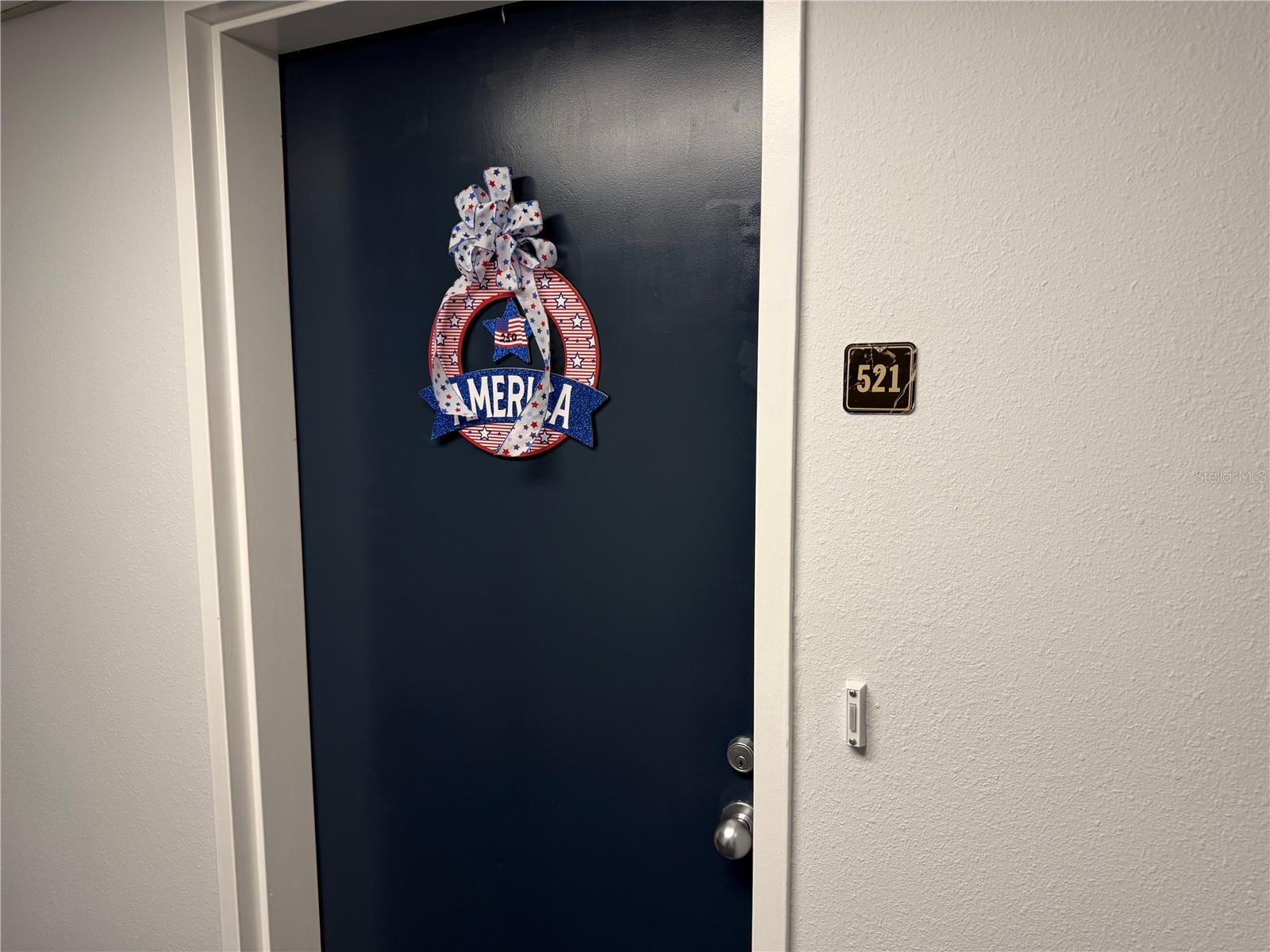 Image 28 of 32 For 21405 Olean Boulevard 521