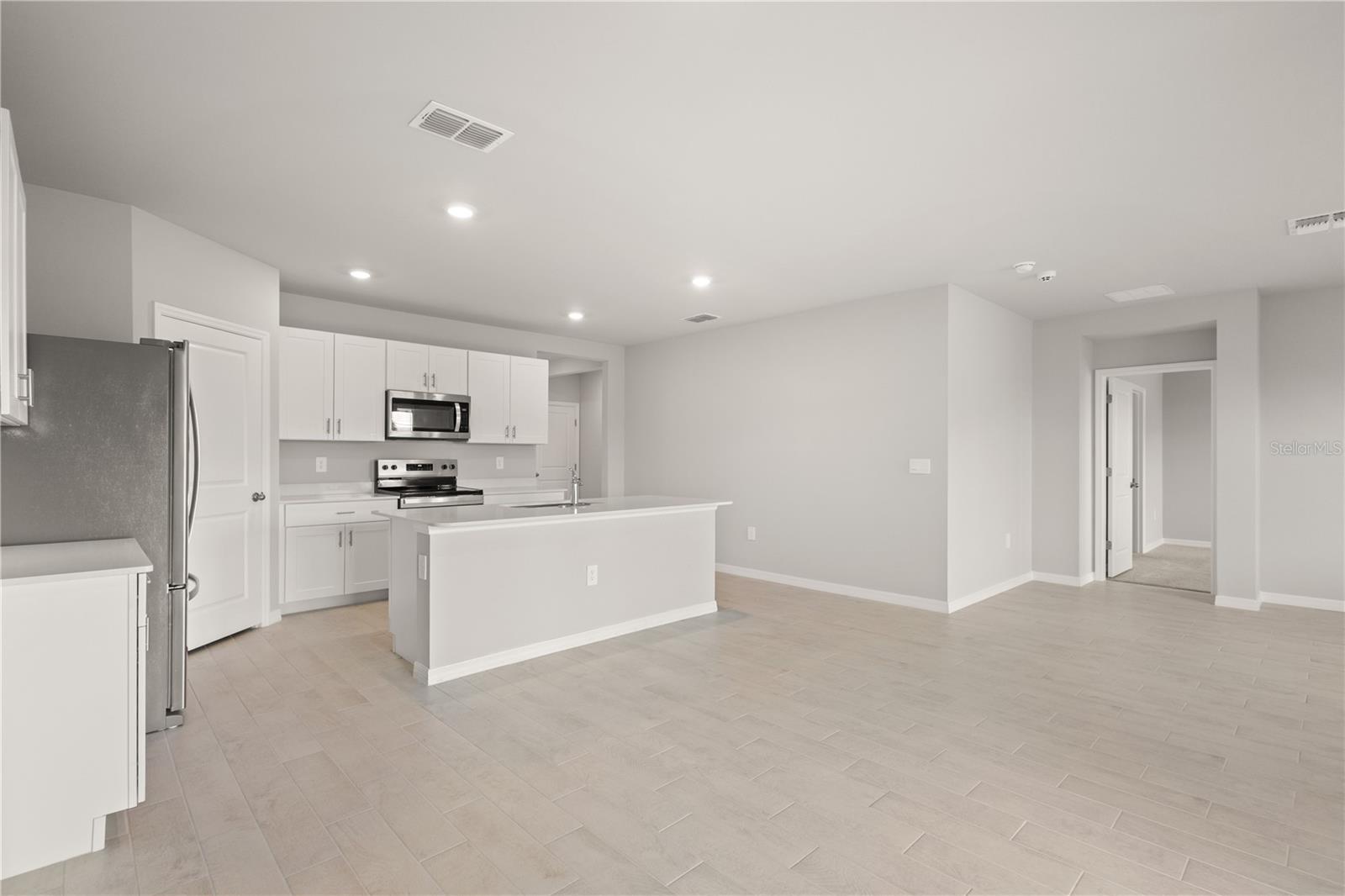 Image 11 of 46 For 4975 Tuscola Boulevard