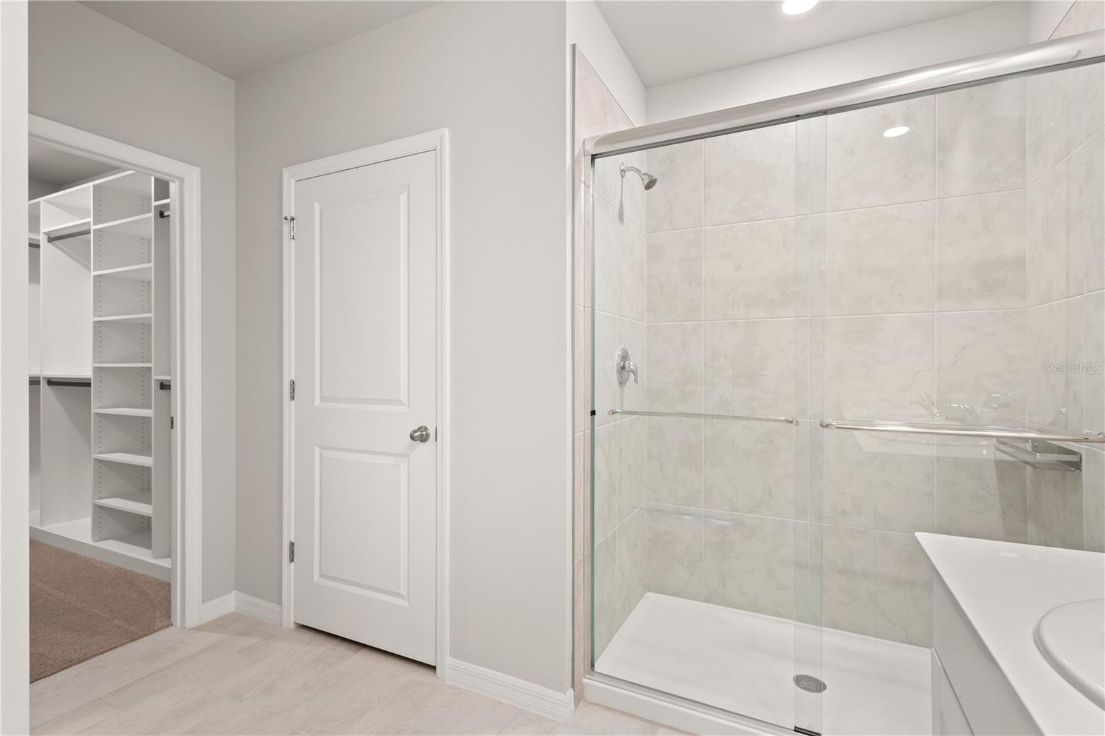 Image 19 of 46 For 4975 Tuscola Boulevard