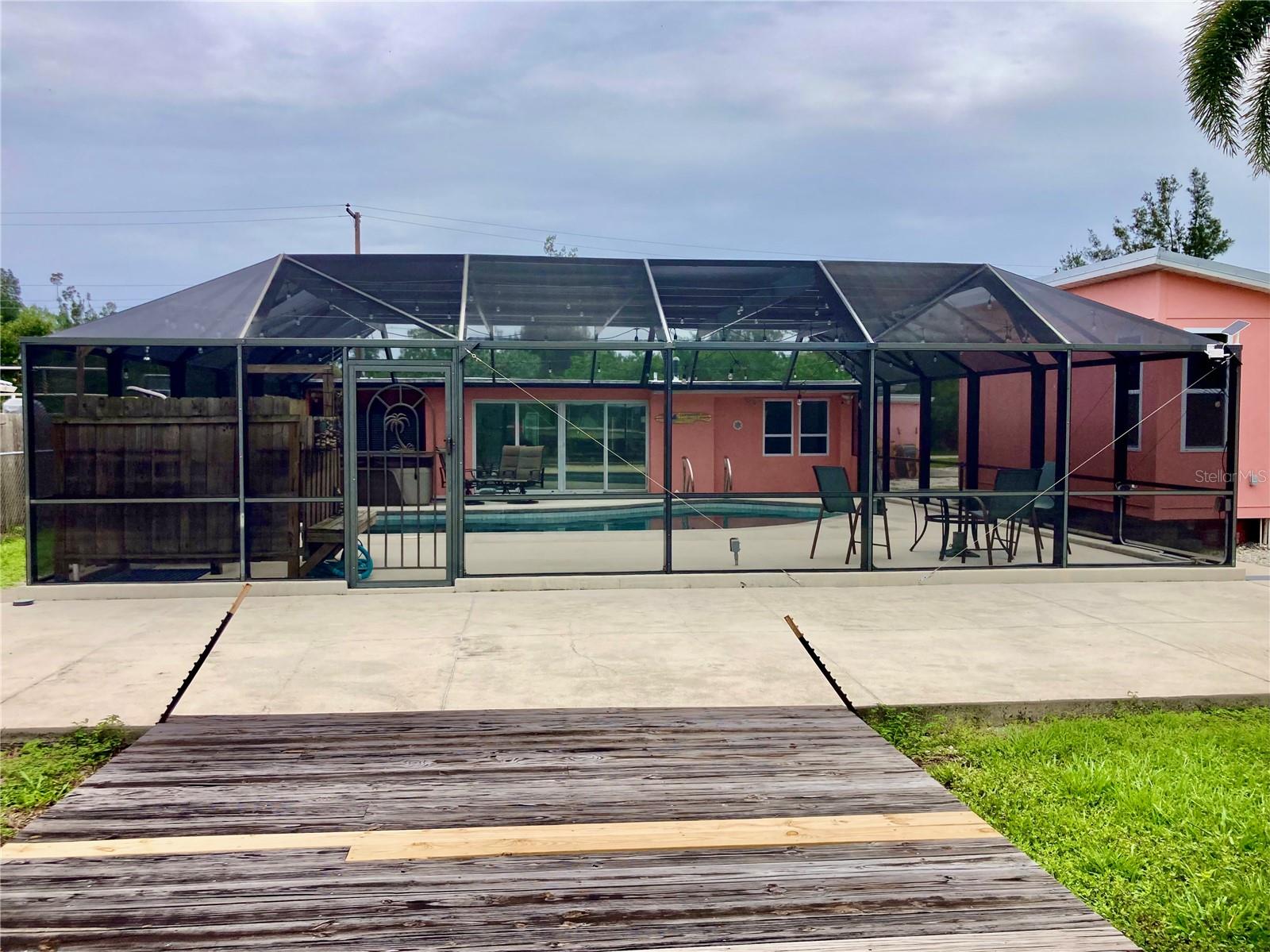 Image 18 of 78 For 232 Darst Avenue