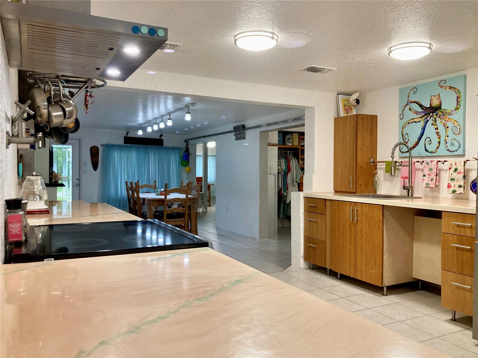 Image 5 of 78 For 232 Darst Avenue