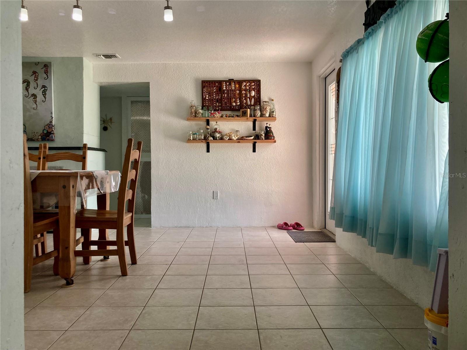 Image 71 of 78 For 232 Darst Avenue