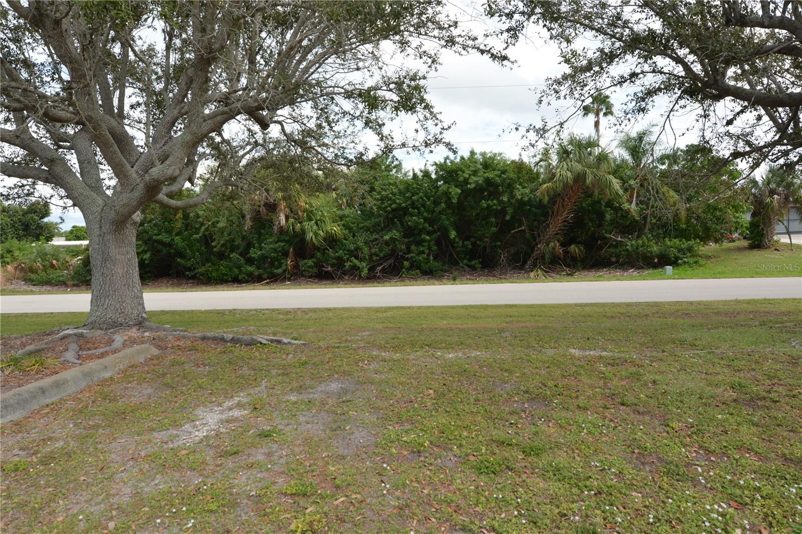 Image 12 of 13 For 4114 Palm Drive