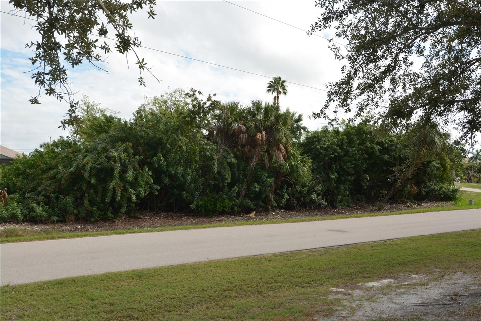 Image 9 of 13 For 4114 Palm Drive