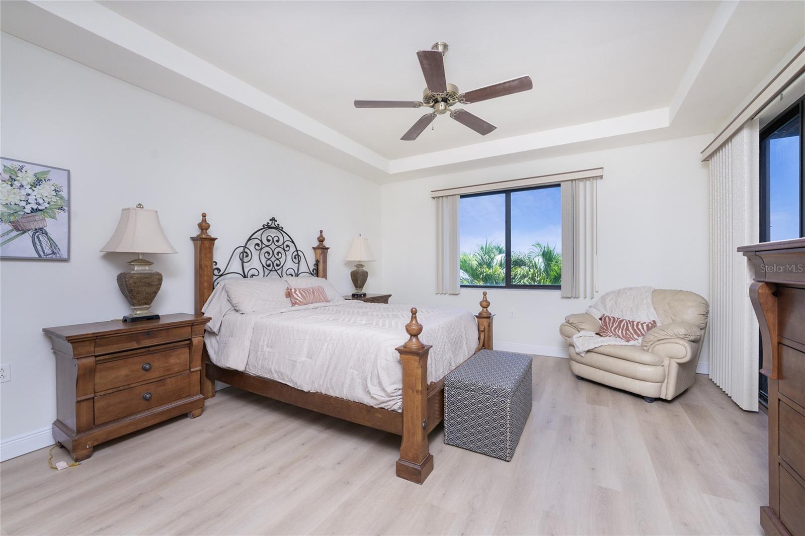 Image 10 of 35 For 85 Vivante Boulevard 8524