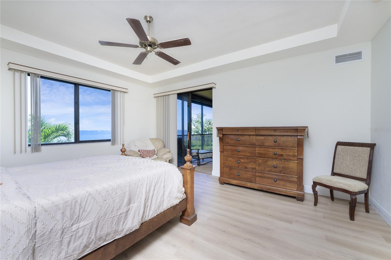 Image 13 of 35 For 85 Vivante Boulevard 8524