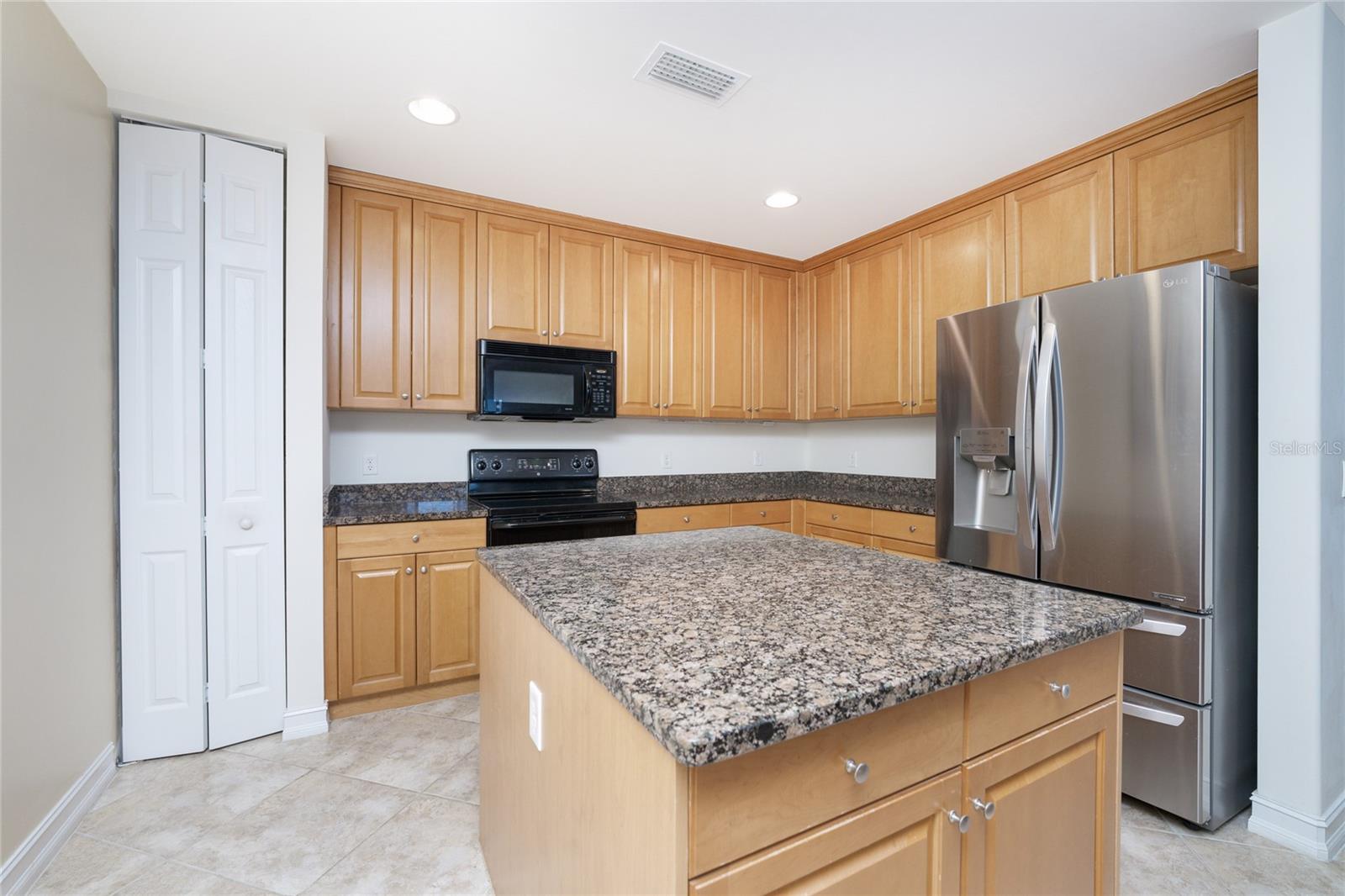 Image 5 of 35 For 85 Vivante Boulevard 8524