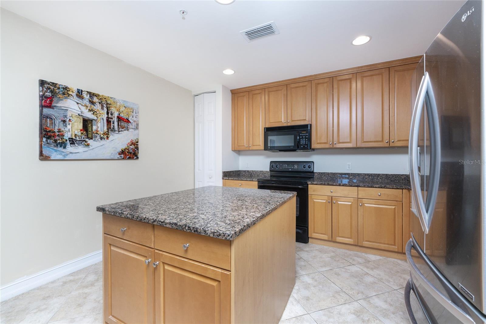 Image 6 of 35 For 85 Vivante Boulevard 8524