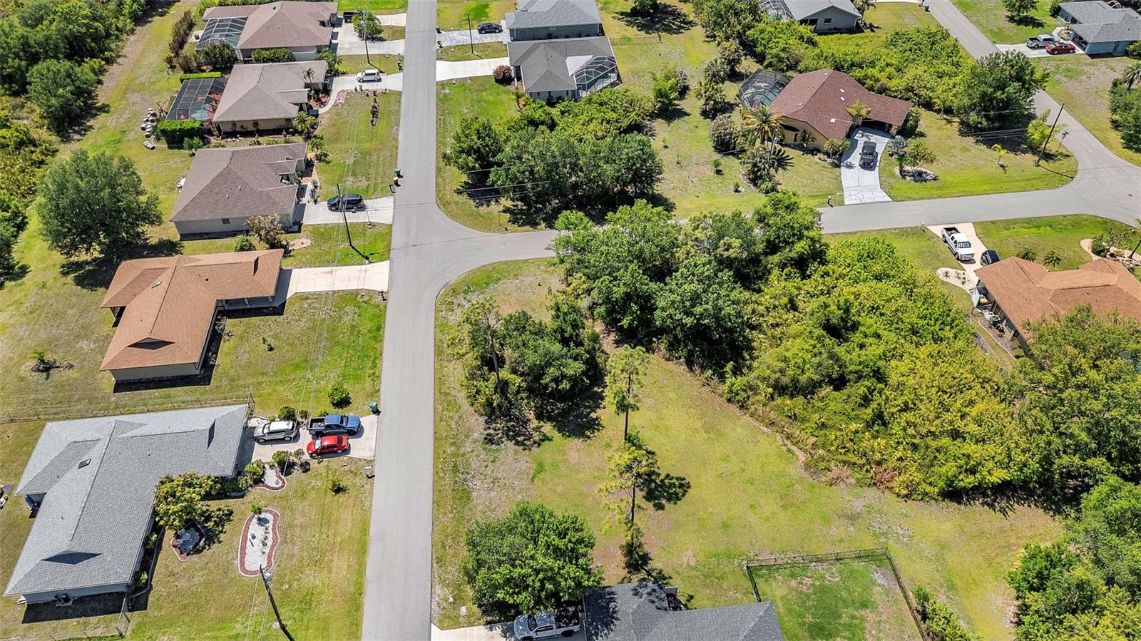 Image 12 of 28 For 27298 Porto Nacional Drive