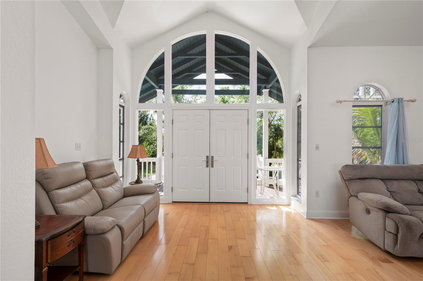 Image 13 of 68 For 27414 Misty Avenue