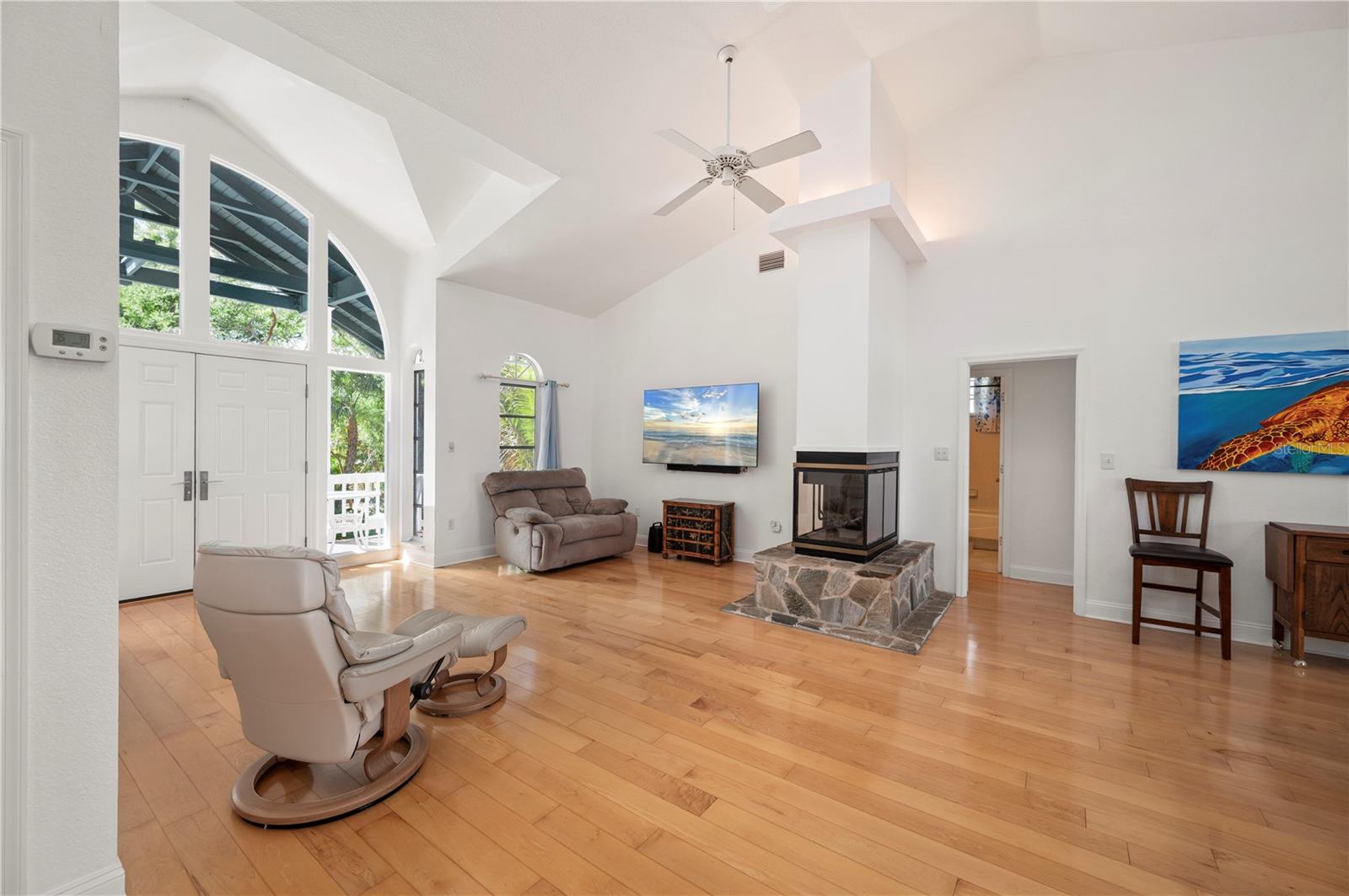 Image 18 of 68 For 27414 Misty Avenue