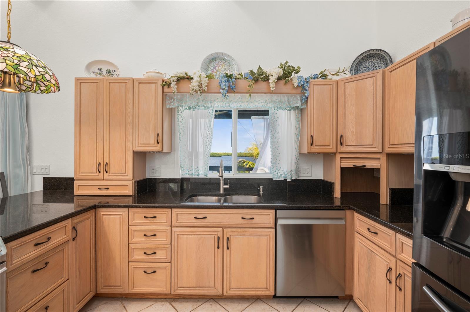 Image 25 of 68 For 27414 Misty Avenue