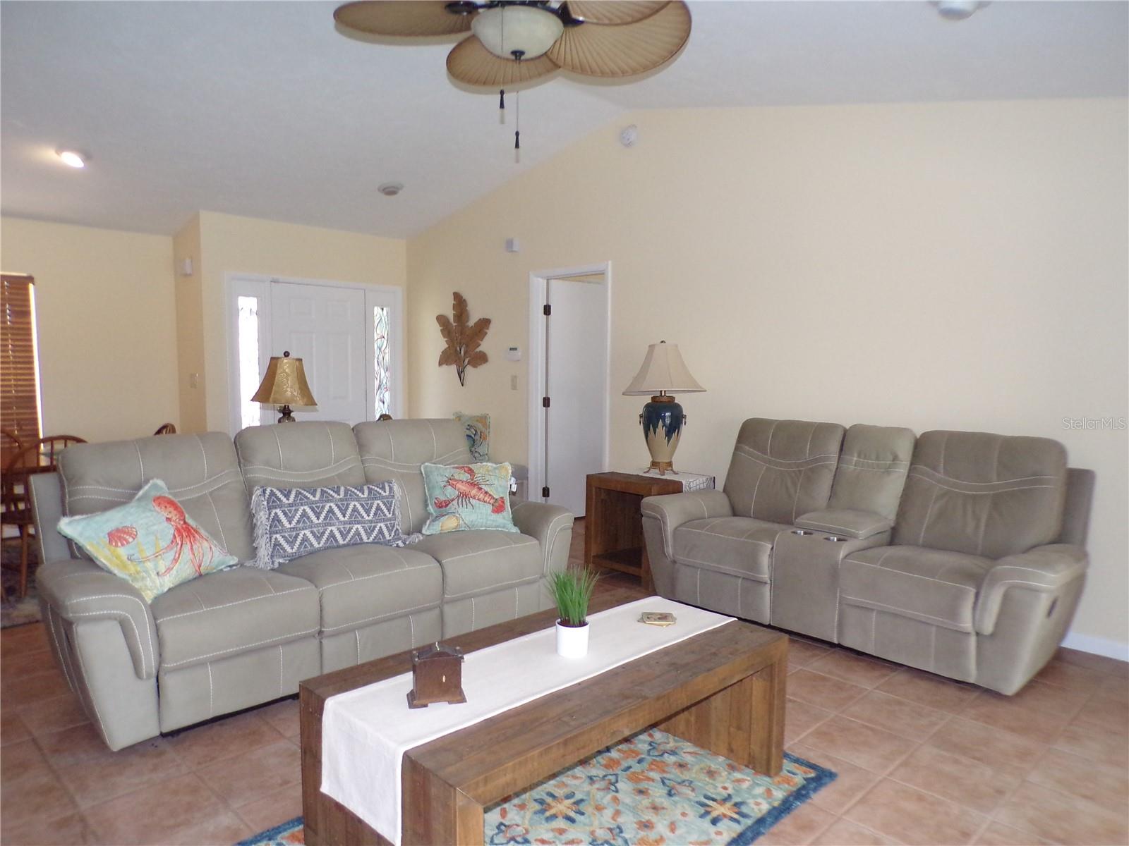 Image 7 of 56 For 1412 Grebe Court