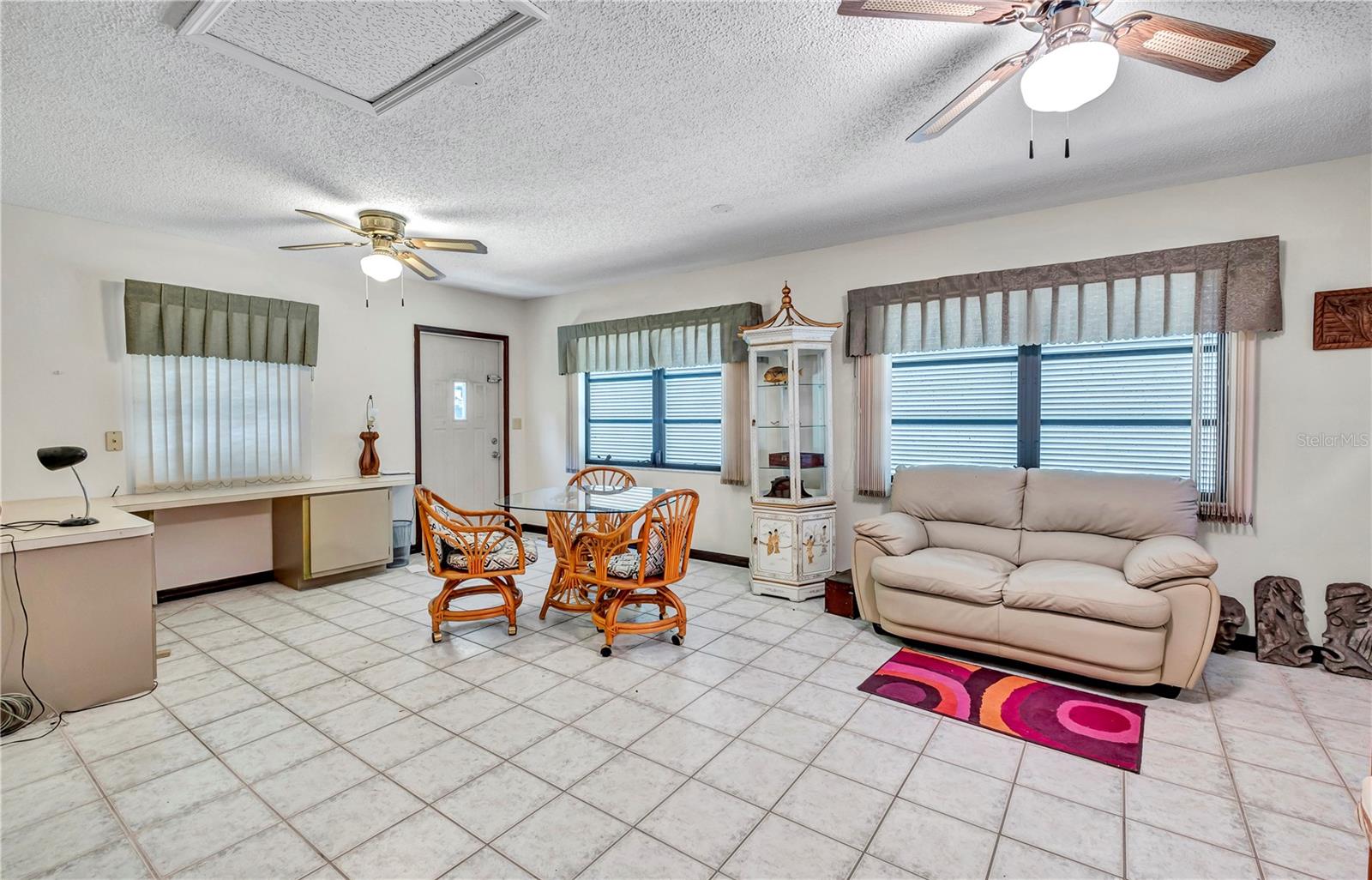 Image 13 of 32 For 20146 Lorenzo Avenue