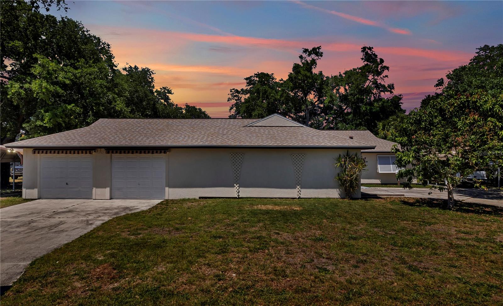 Image 28 of 32 For 20146 Lorenzo Avenue