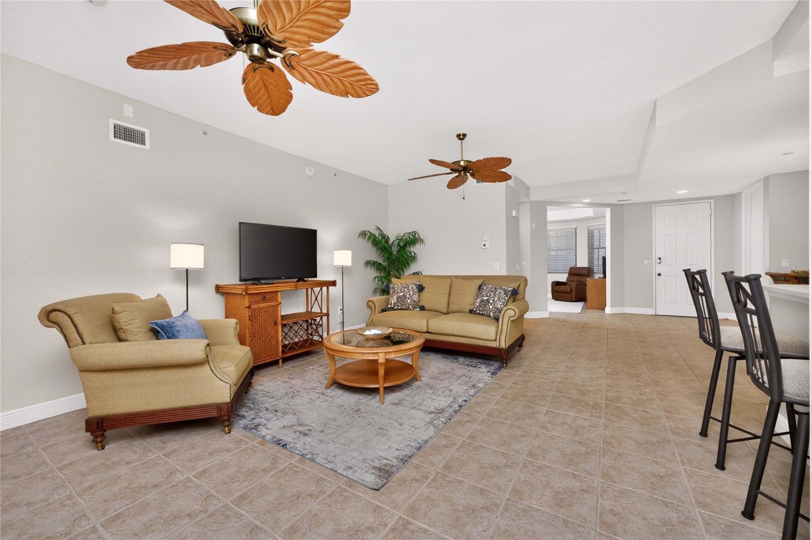 Image 10 of 67 For 24351 Baltic Ave  203