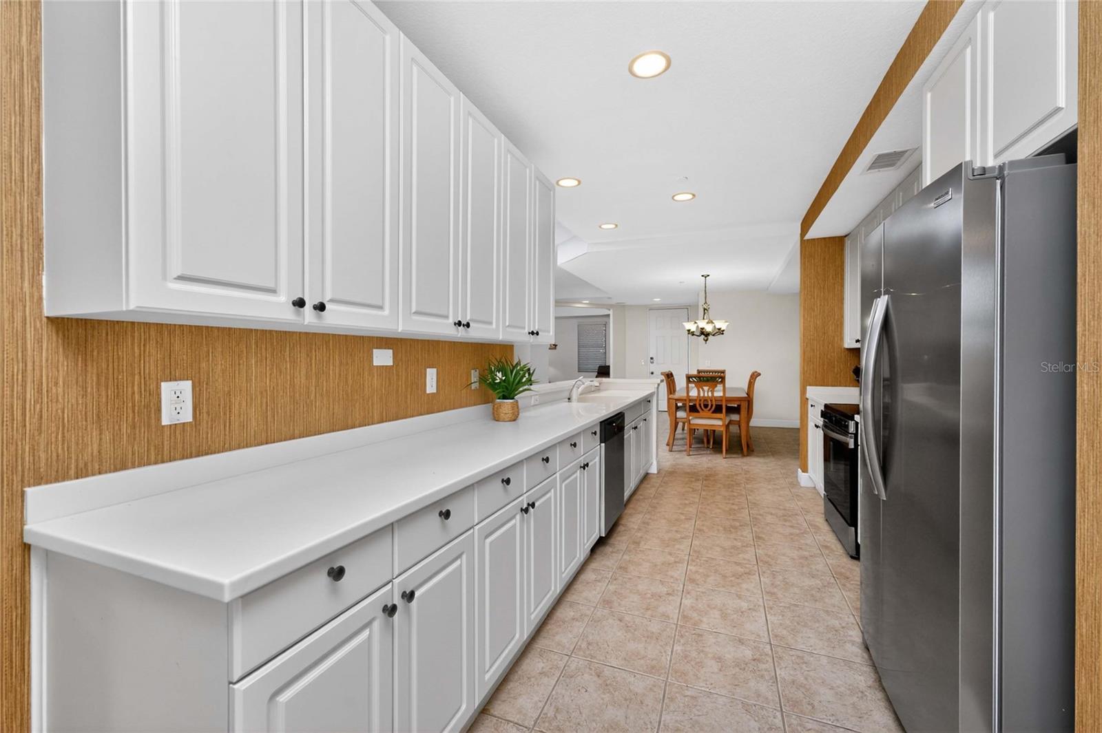 Image 20 of 67 For 24351 Baltic Ave  203