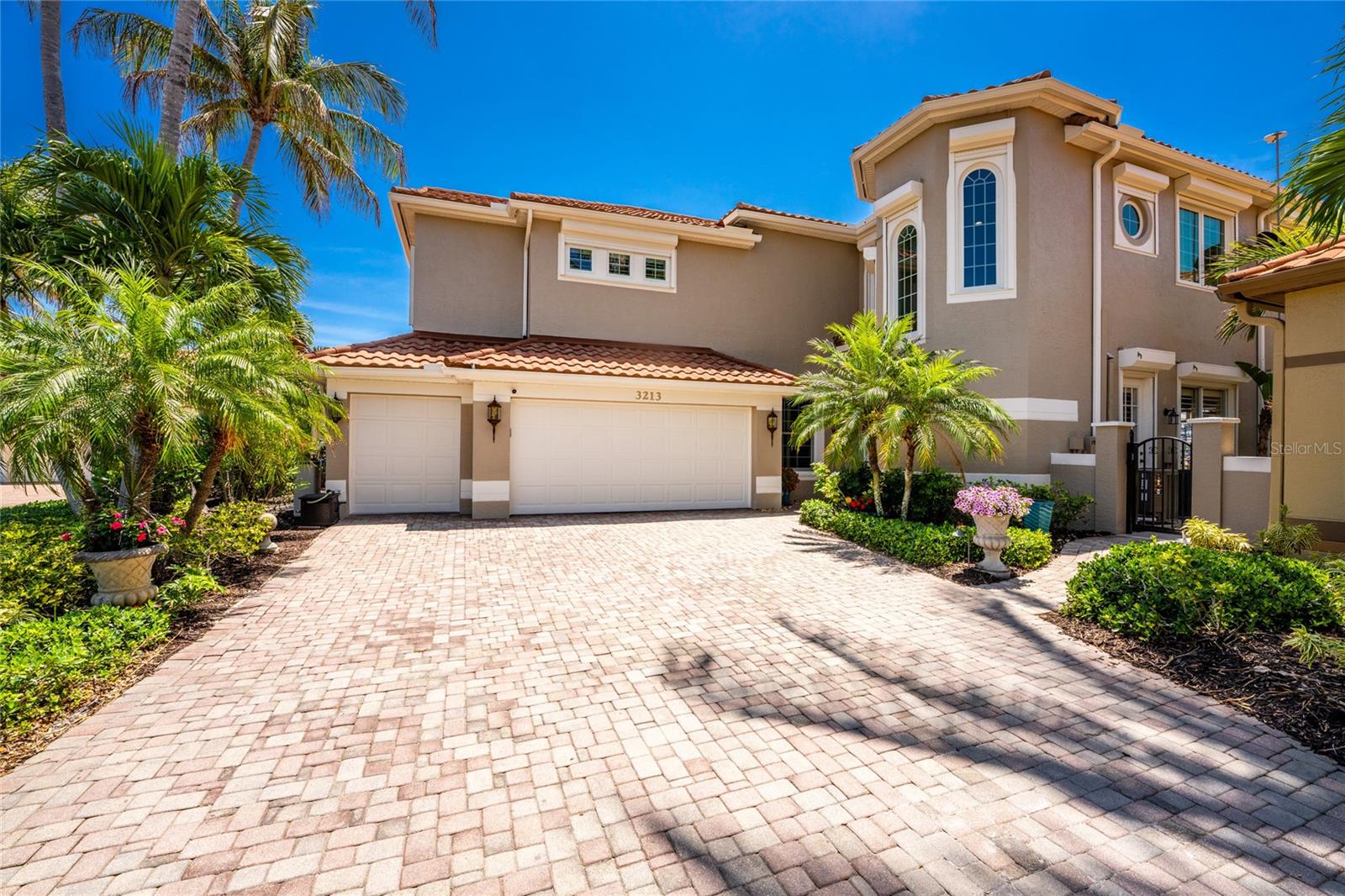 Image 4 of 88 For 3213 Sunset Key Circle