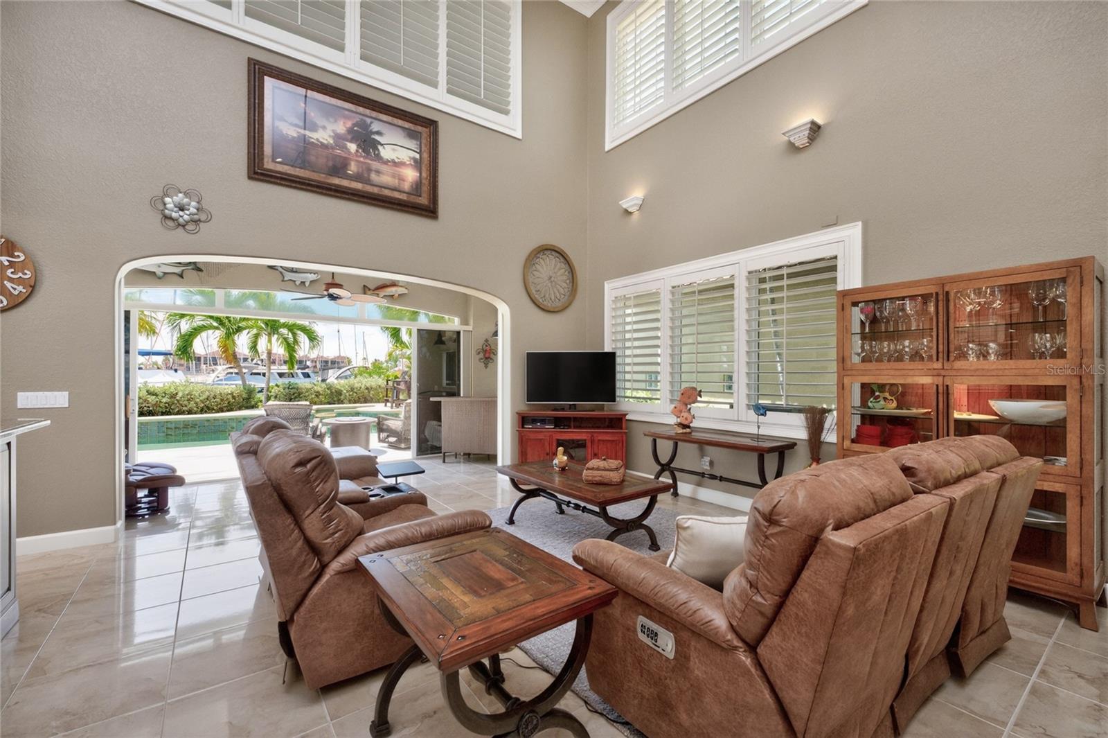 Image 7 of 88 For 3213 Sunset Key Circle