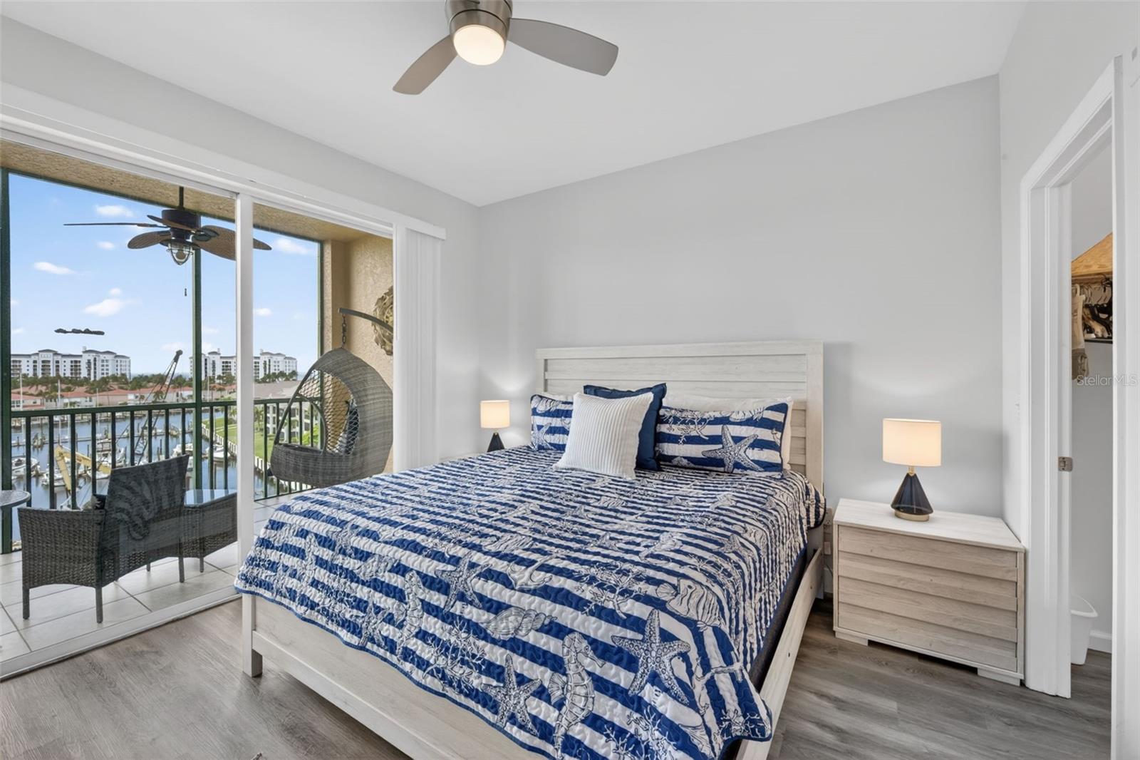 Image 16 of 47 For 2090 Matecumbe Key Road 1603