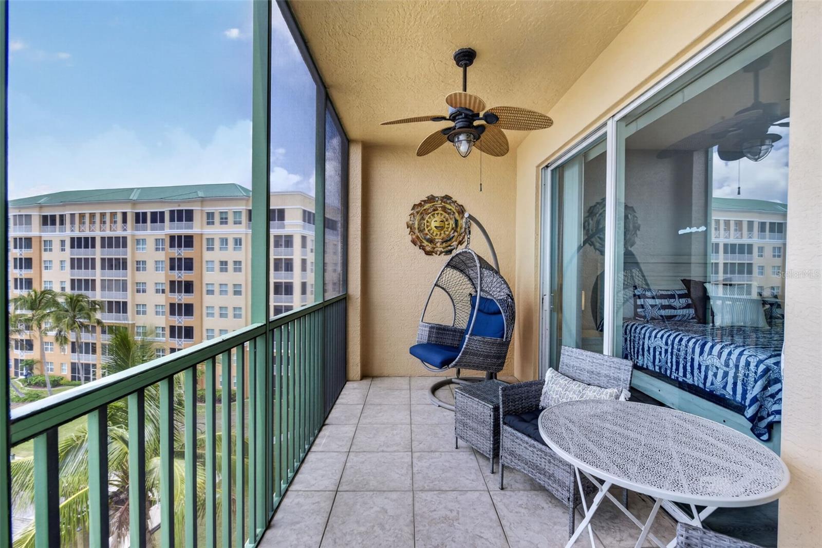 Image 21 of 47 For 2090 Matecumbe Key Road 1603