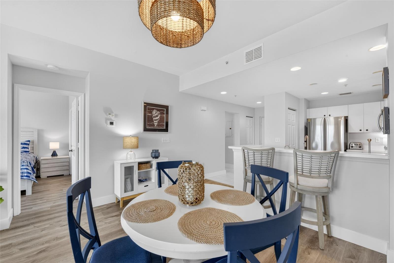 Image 26 of 47 For 2090 Matecumbe Key Road 1603