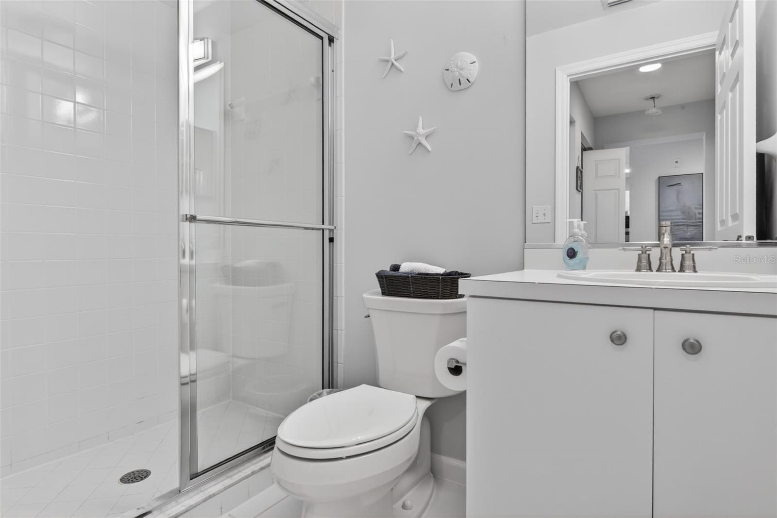 Image 32 of 47 For 2090 Matecumbe Key Road 1603