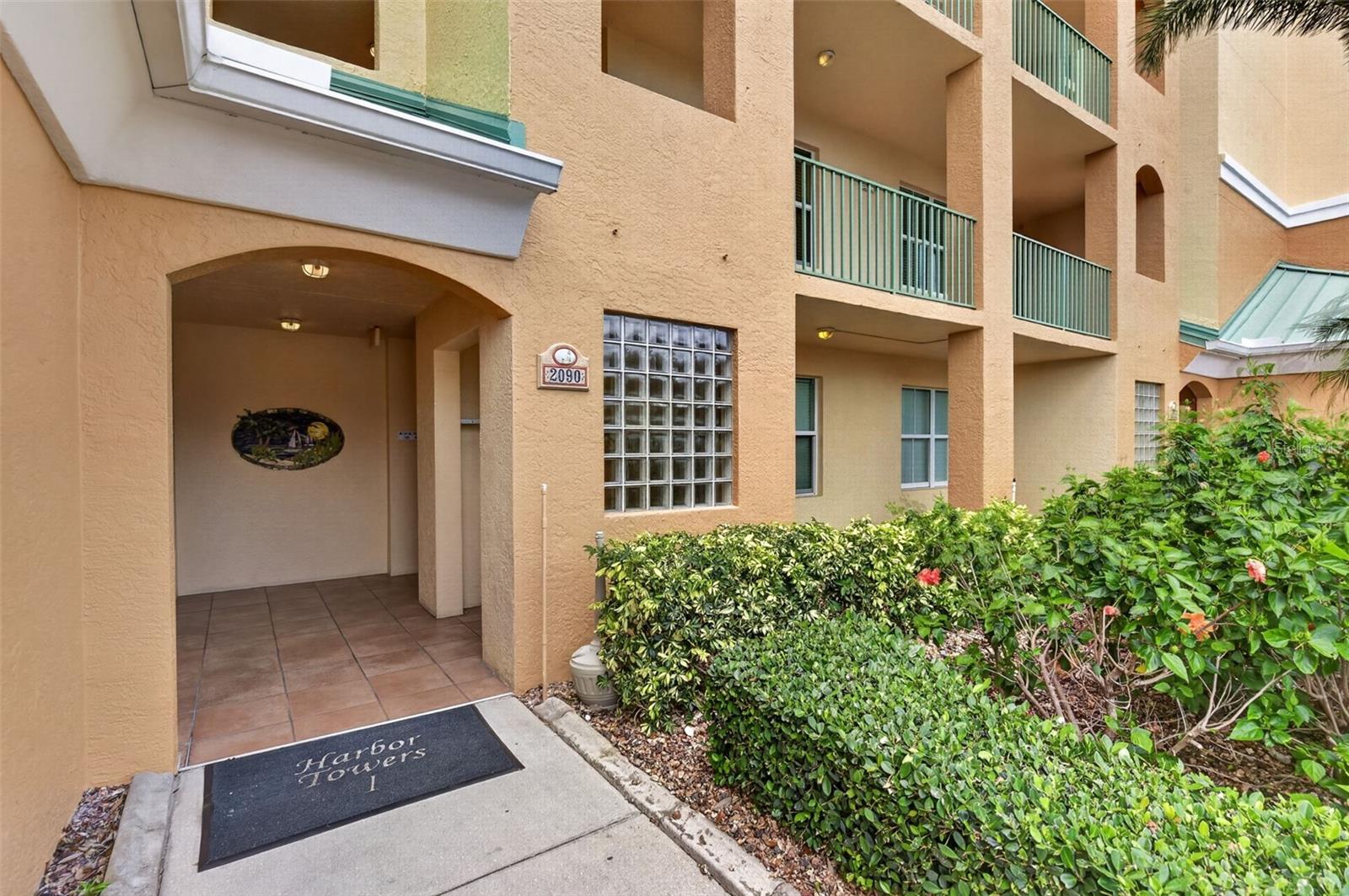 Image 35 of 47 For 2090 Matecumbe Key Road 1603