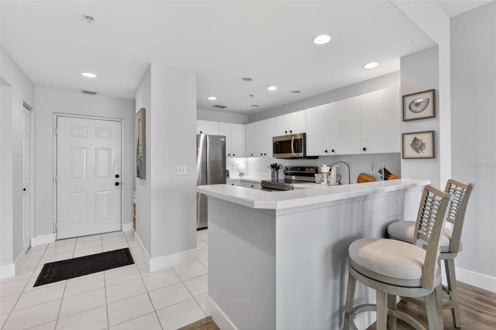 Image 5 of 47 For 2090 Matecumbe Key Road 1603