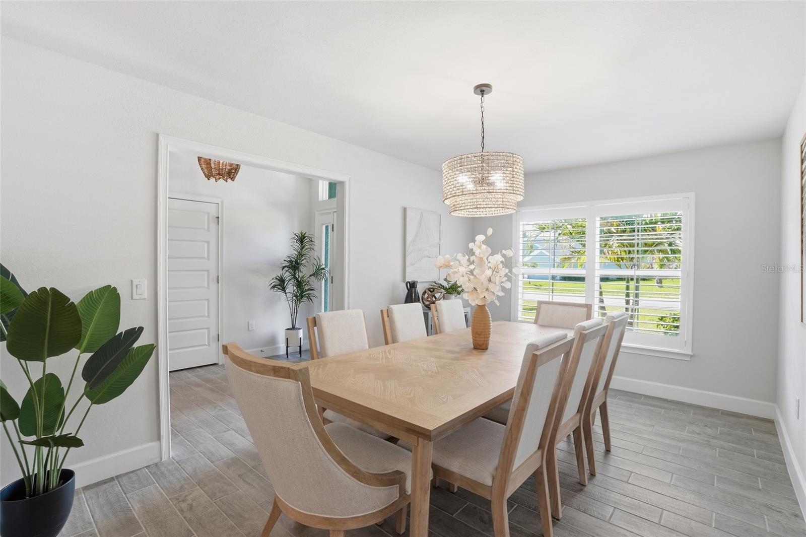 Image 11 of 28 For 25612 Deep Creek Boulevard