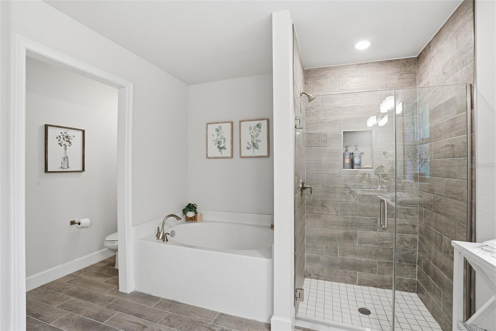 Image 15 of 28 For 25612 Deep Creek Boulevard