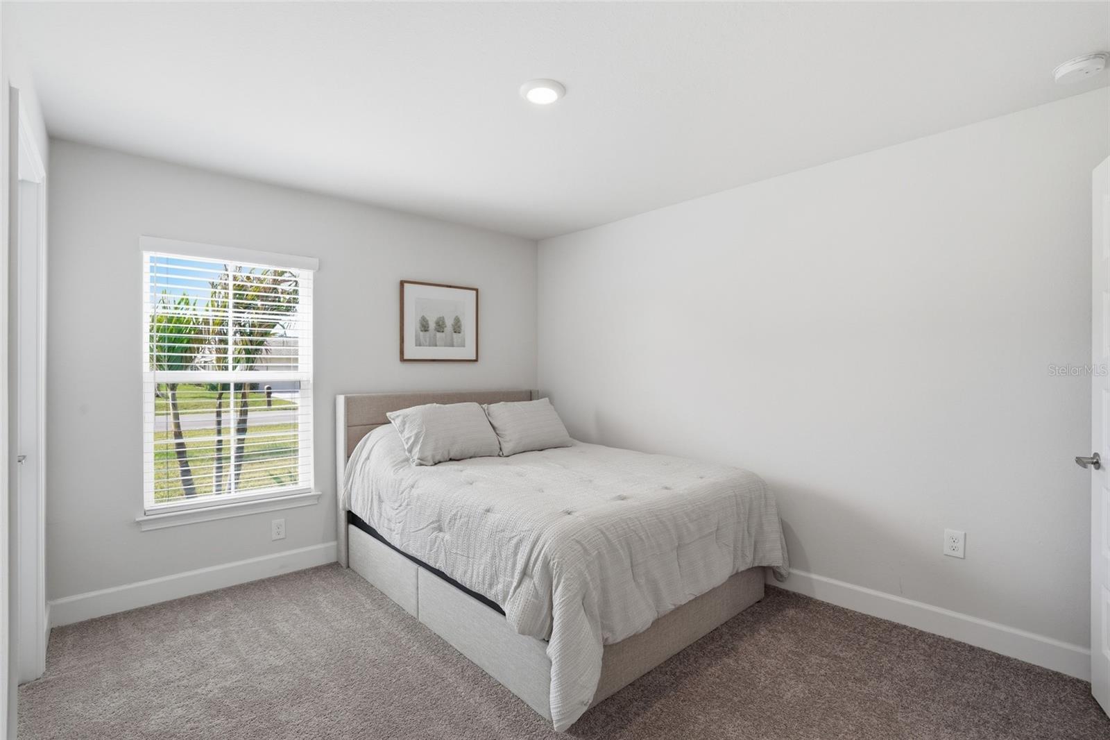 Image 16 of 28 For 25612 Deep Creek Boulevard