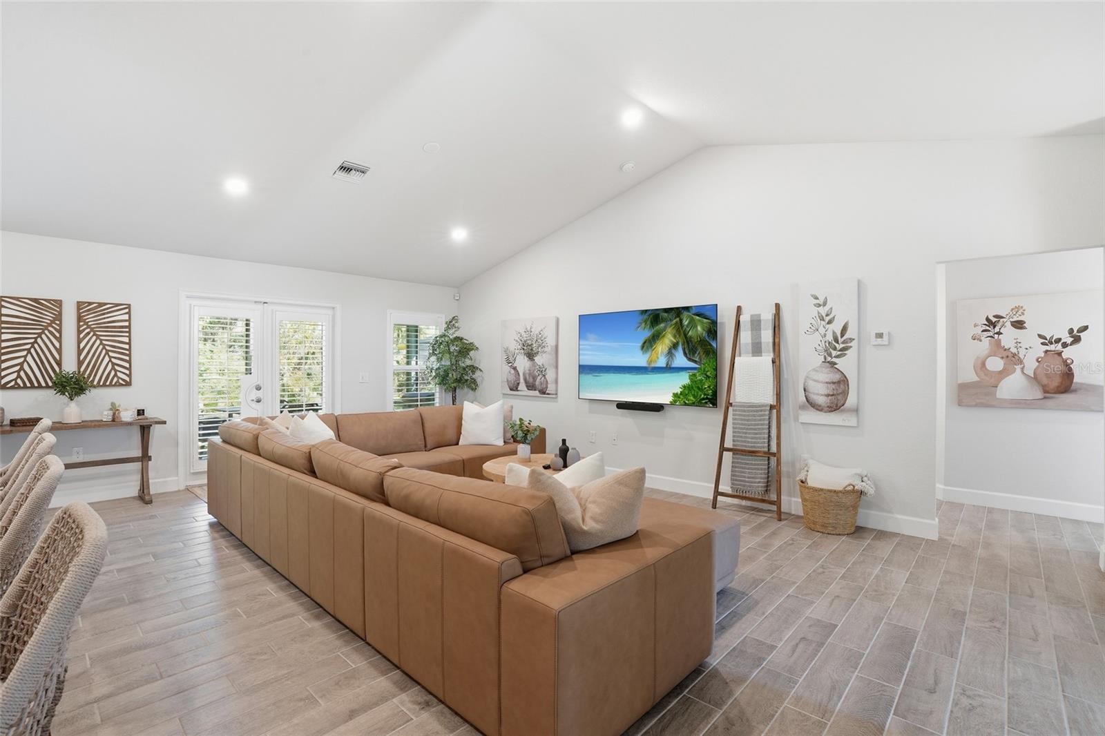 Image 6 of 28 For 25612 Deep Creek Boulevard