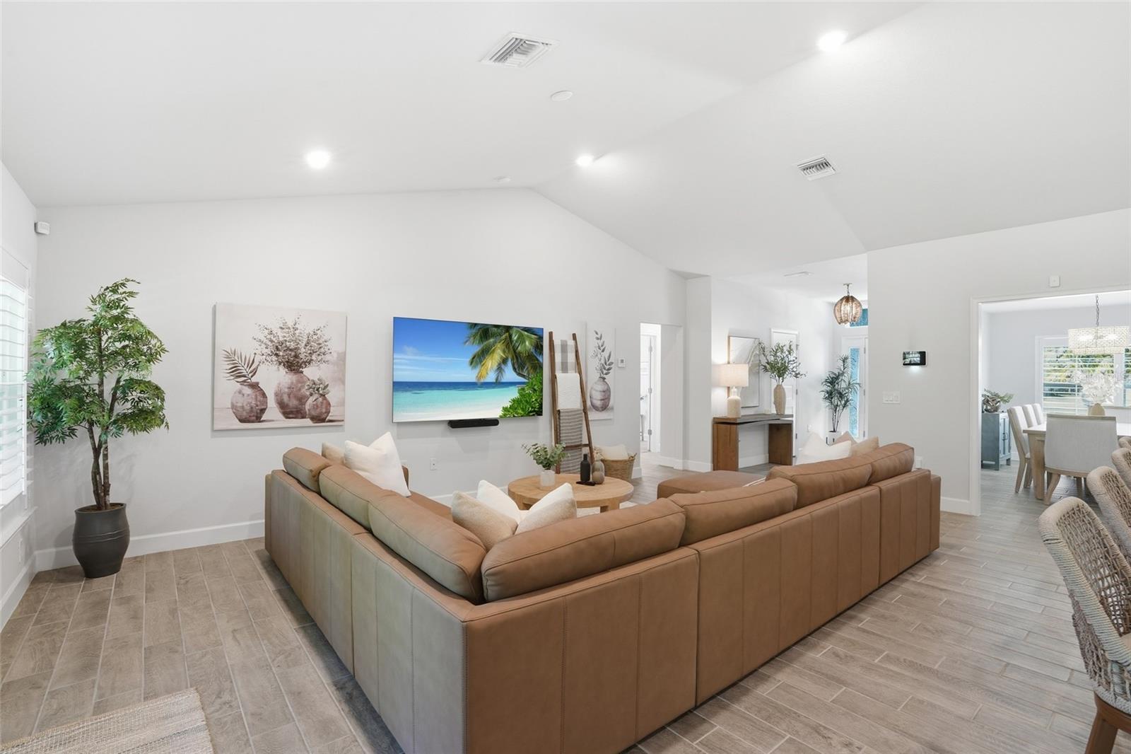 Image 7 of 28 For 25612 Deep Creek Boulevard