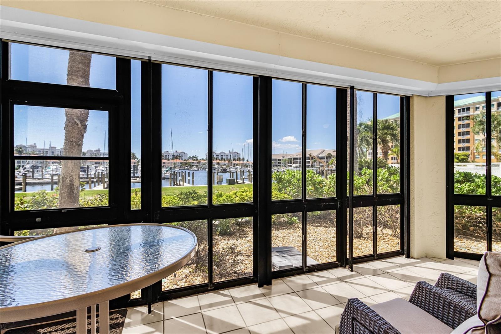 Image 11 of 58 For 3020 Matecumbe Key Road 106