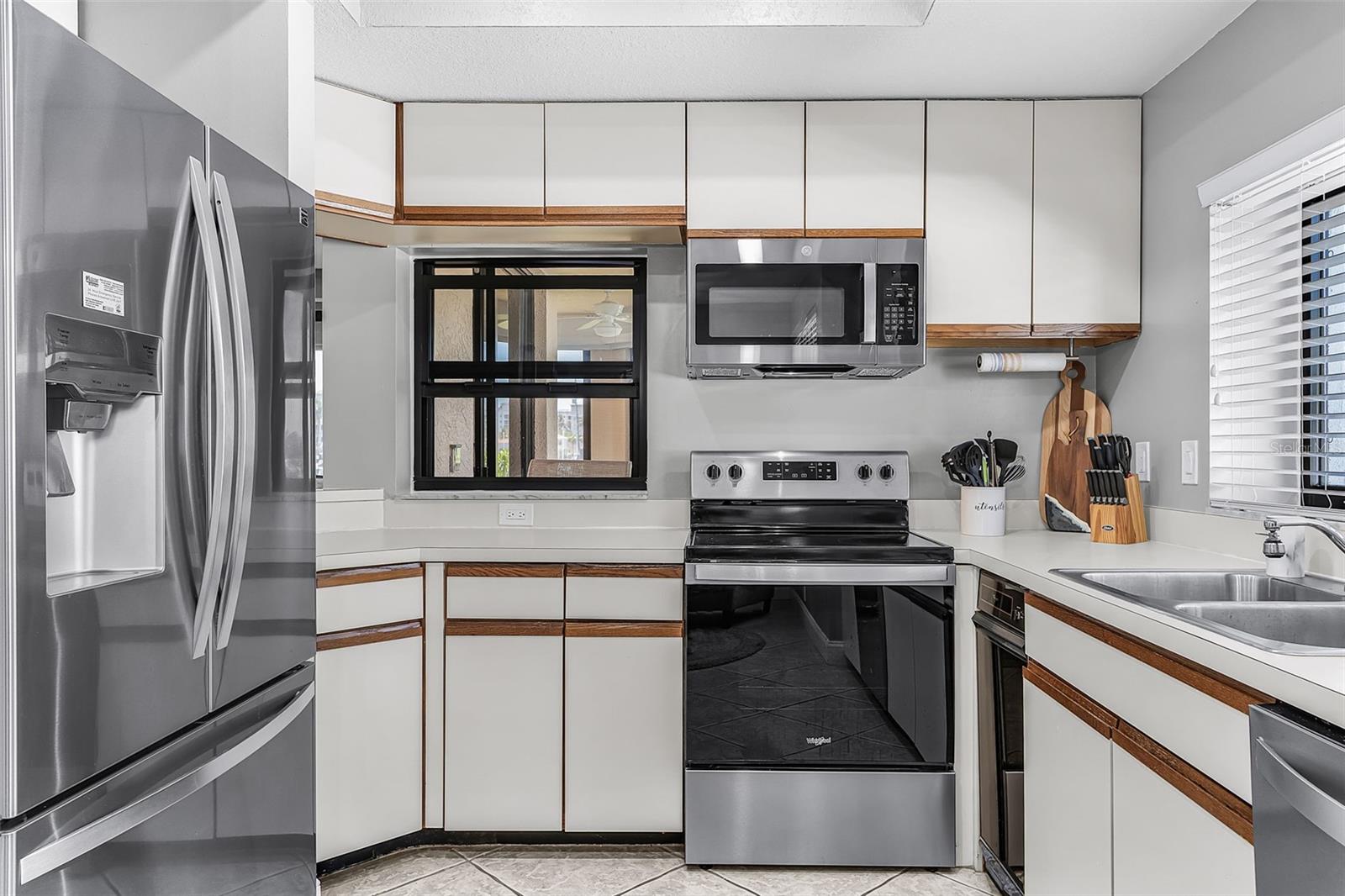 Image 21 of 58 For 3020 Matecumbe Key Road 106