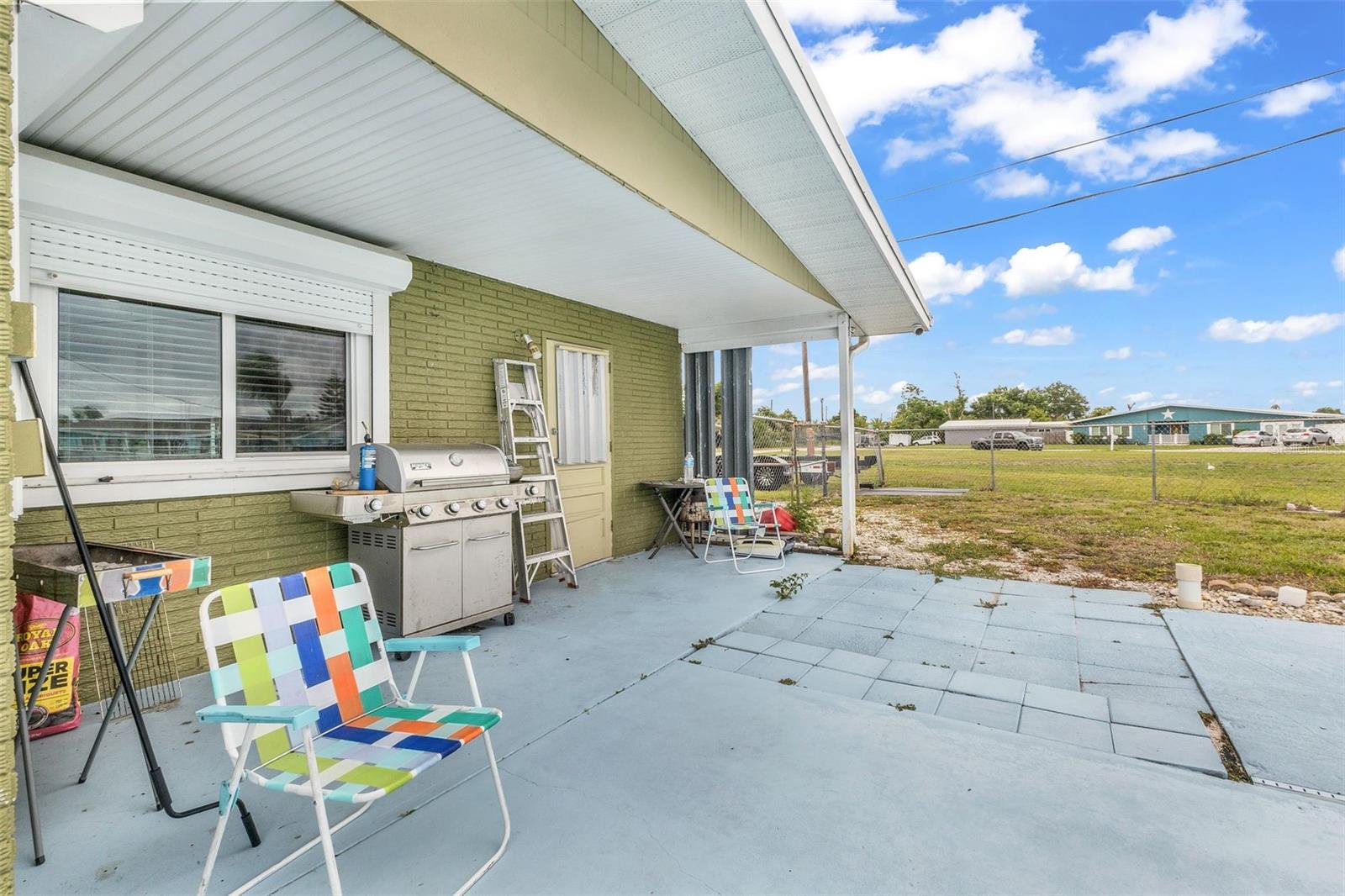 Image 33 of 43 For 5527 Fairway Drive S