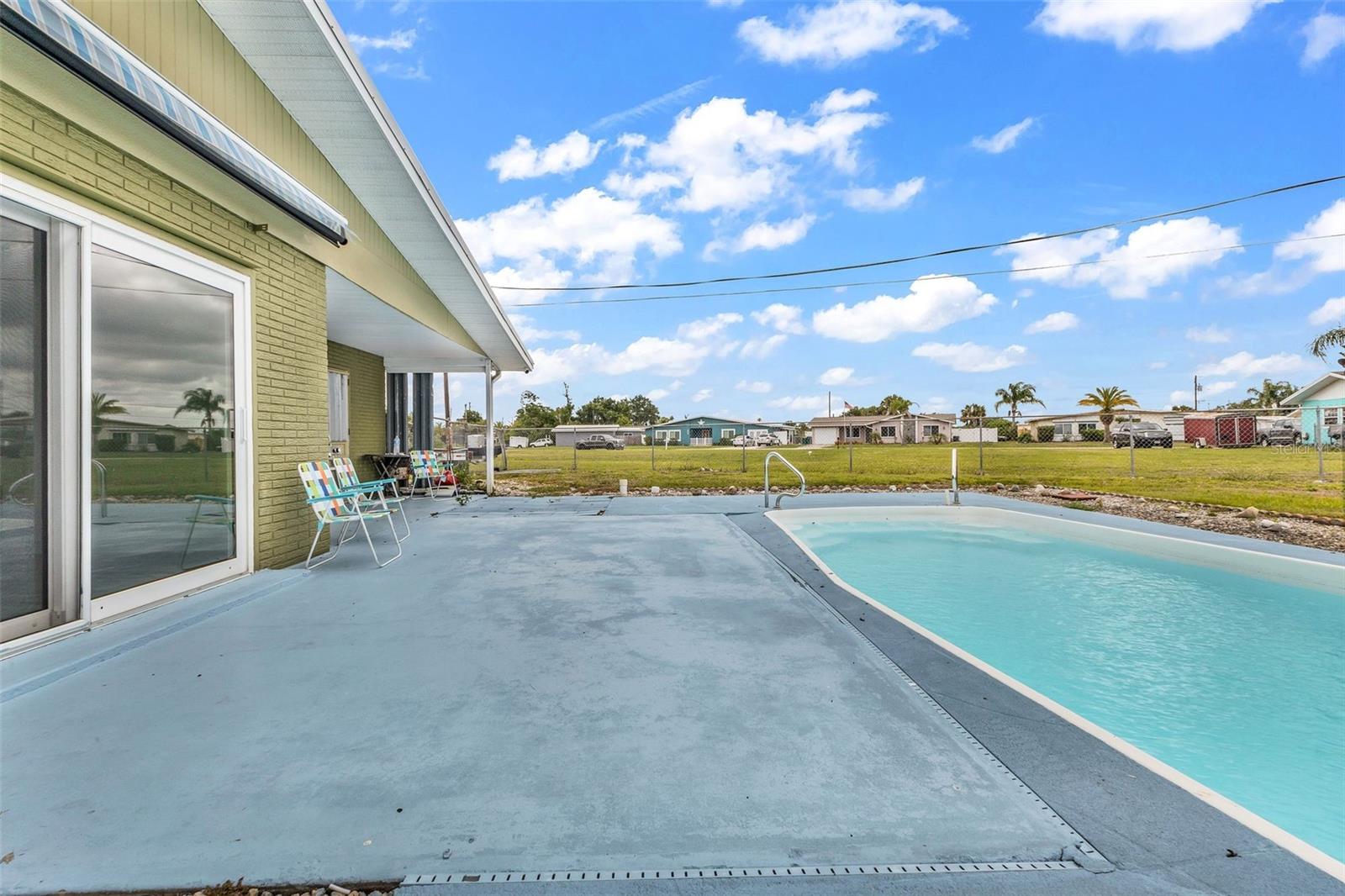 Image 40 of 43 For 5527 Fairway Drive S