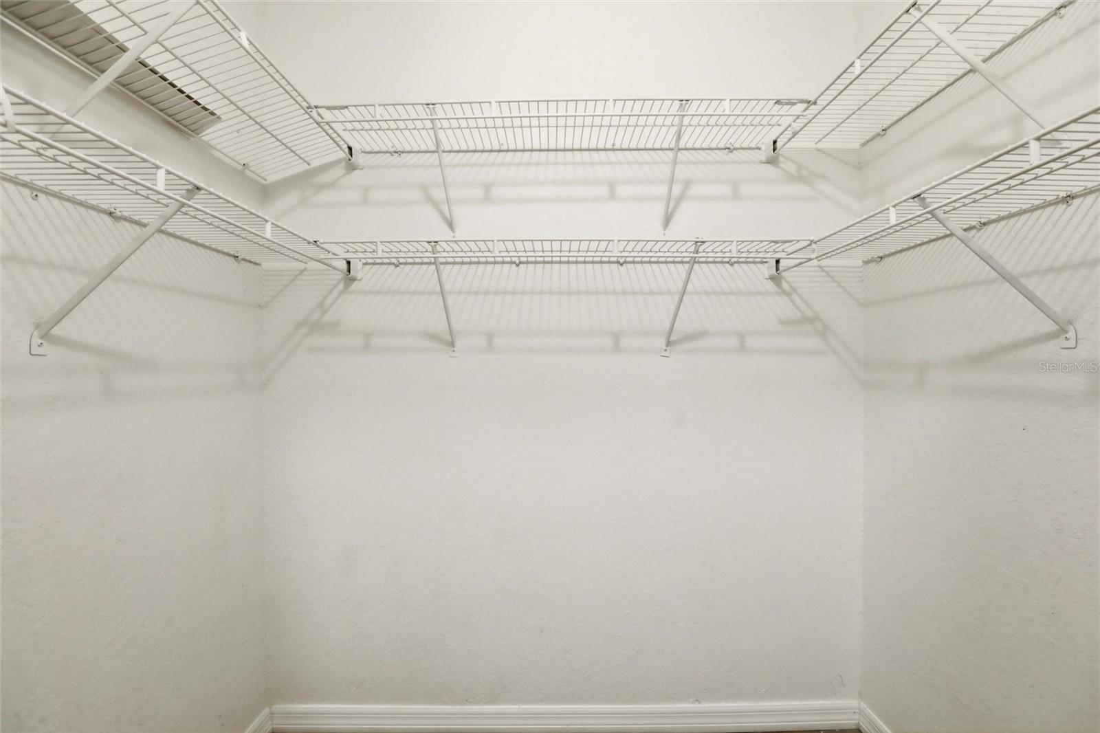 Image 41 of 62 For 830 Columbia Street