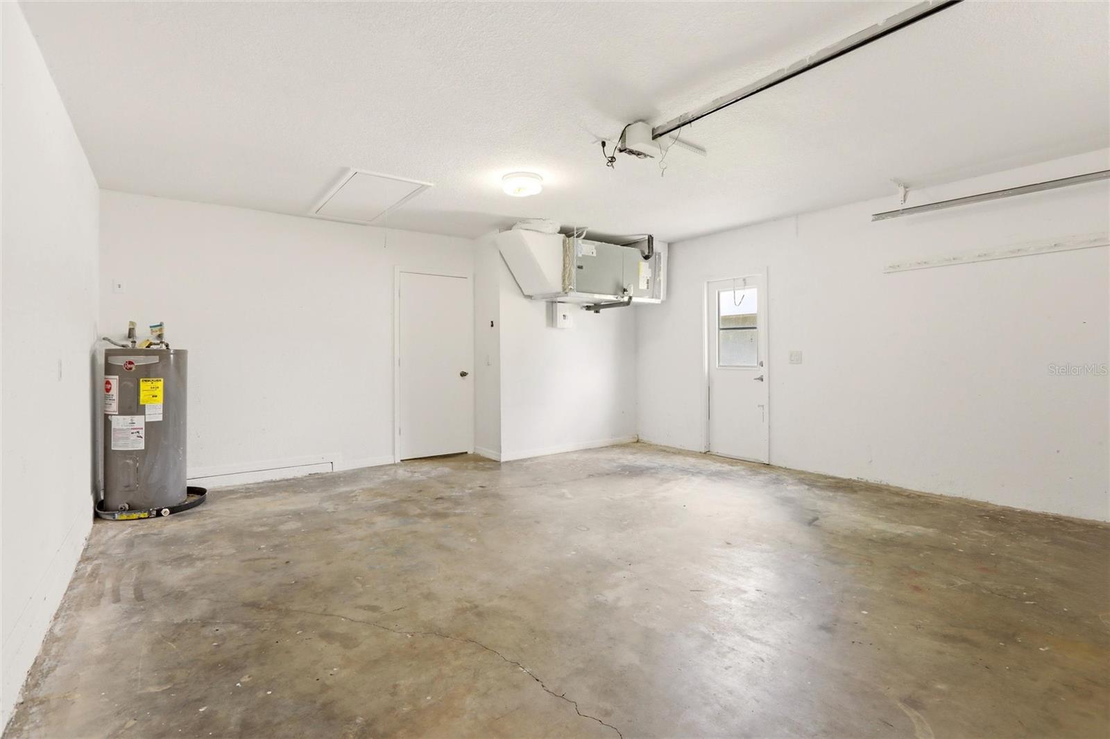 Image 45 of 62 For 830 Columbia Street