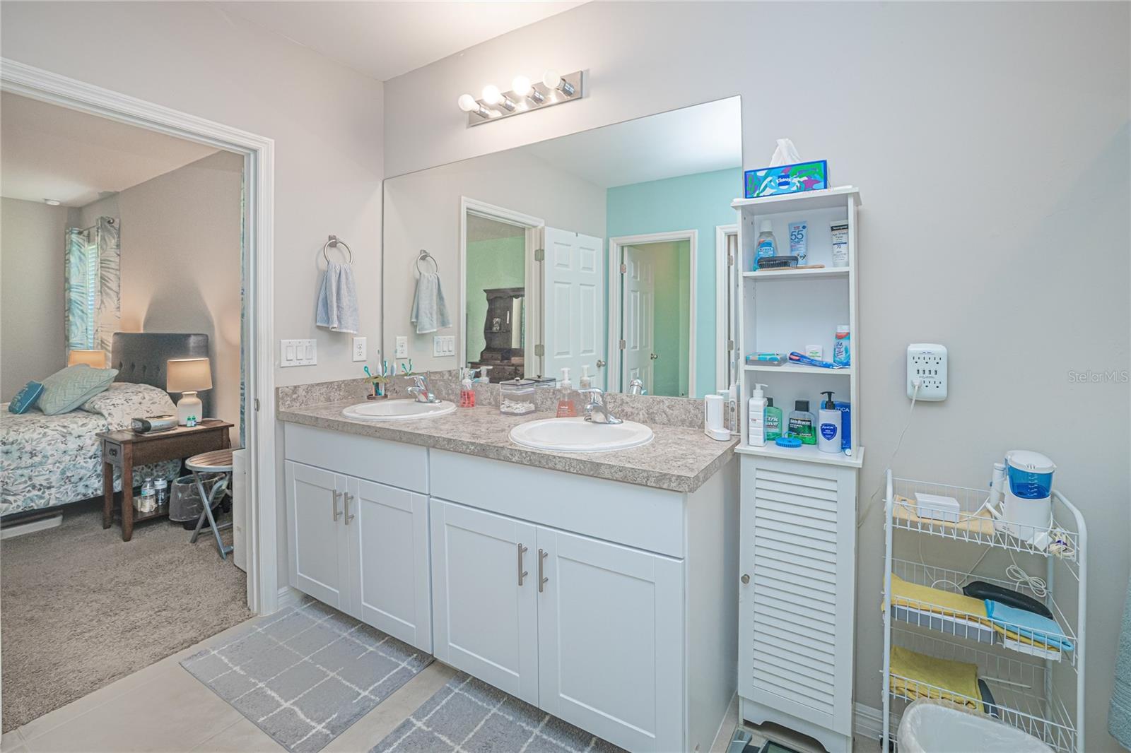 Image 19 of 49 For 25292 Lenox Circle