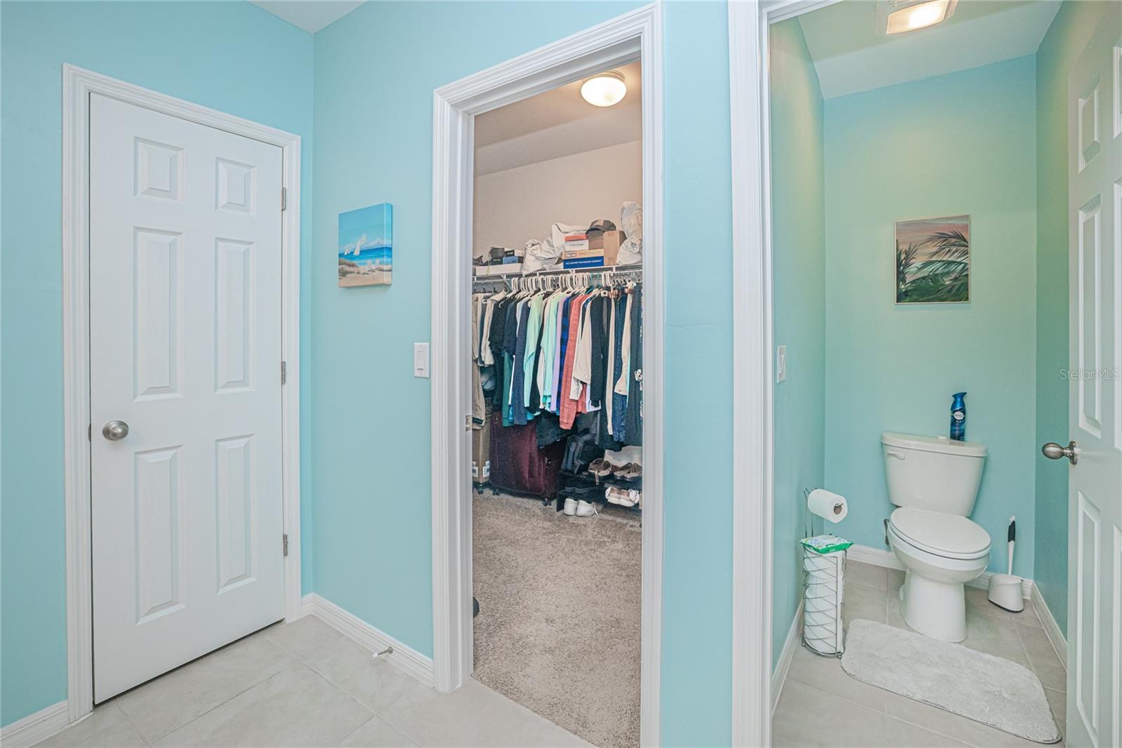 Image 21 of 49 For 25292 Lenox Circle