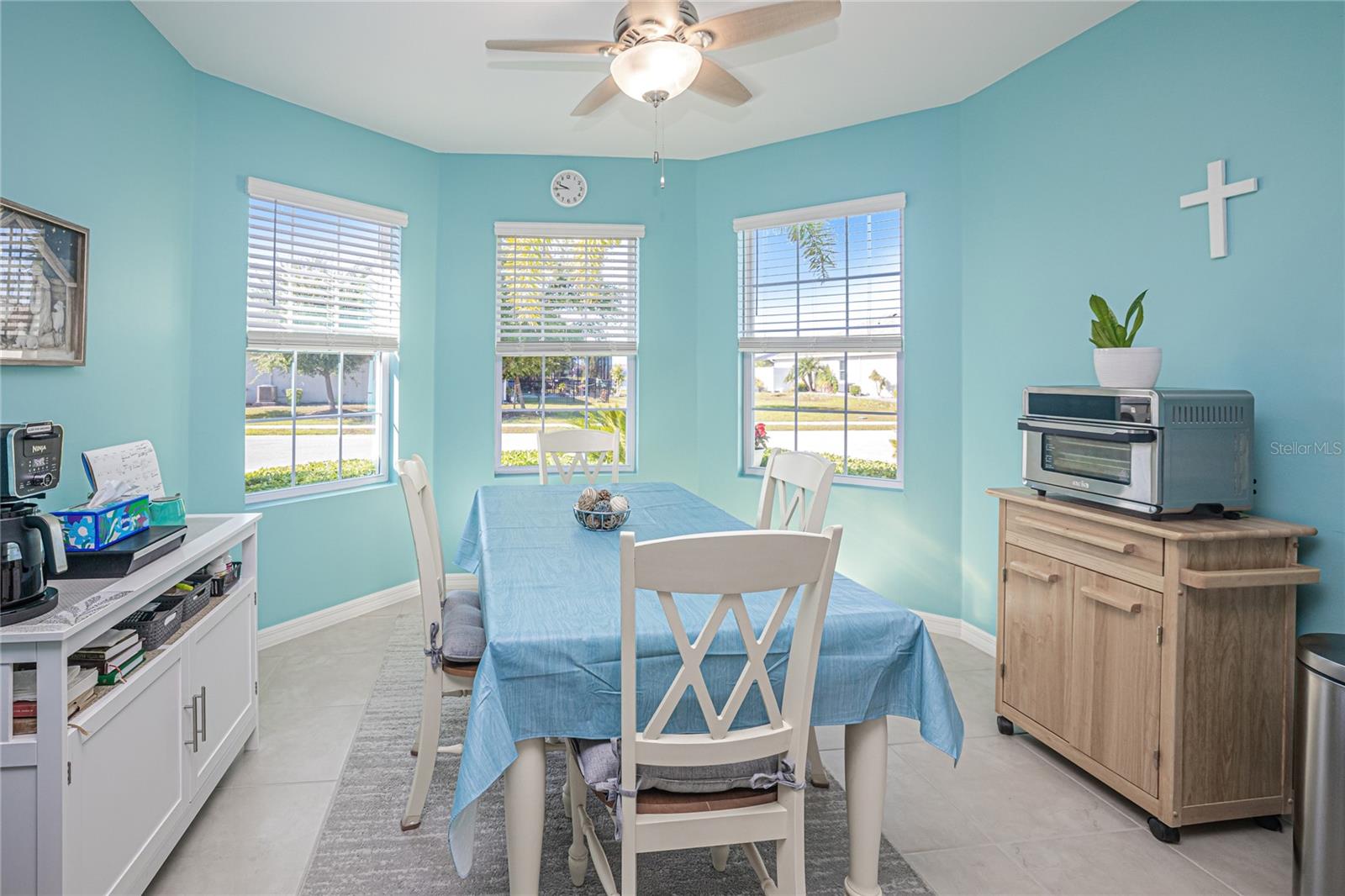 Image 3 of 49 For 25292 Lenox Circle