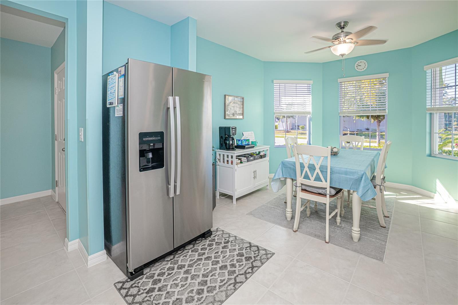 Image 4 of 49 For 25292 Lenox Circle