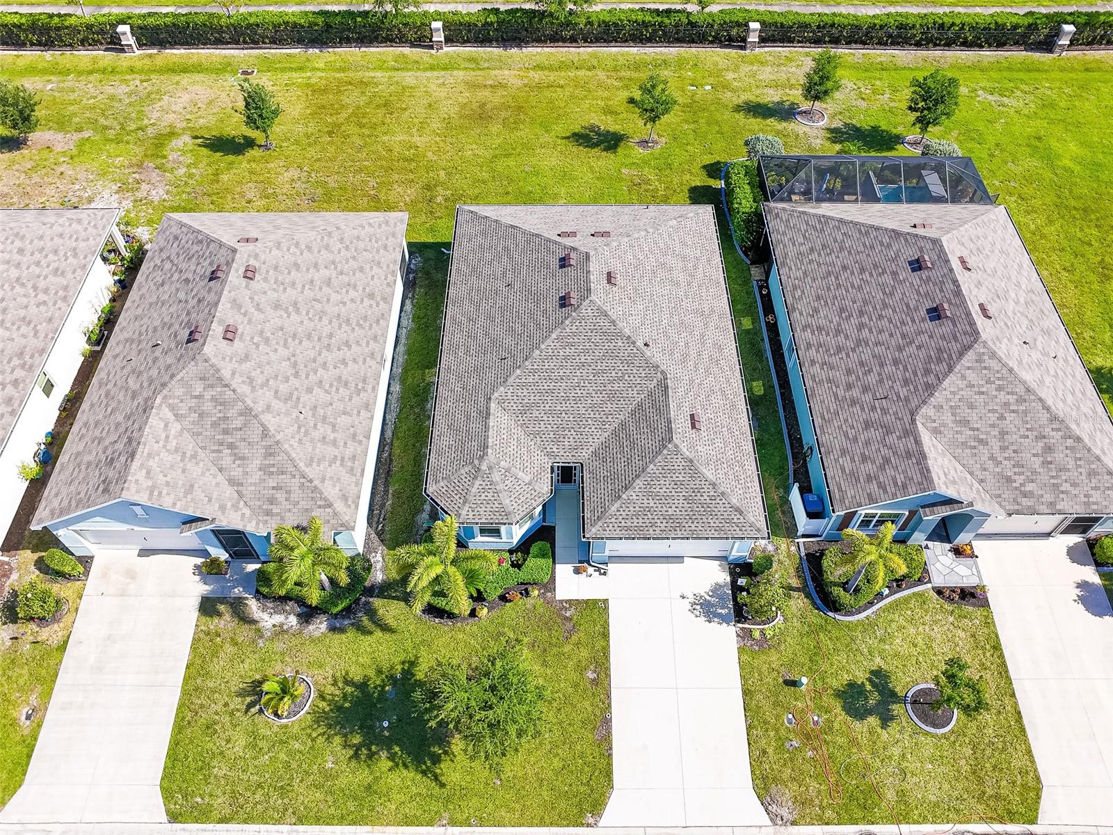 Image 40 of 49 For 25292 Lenox Circle