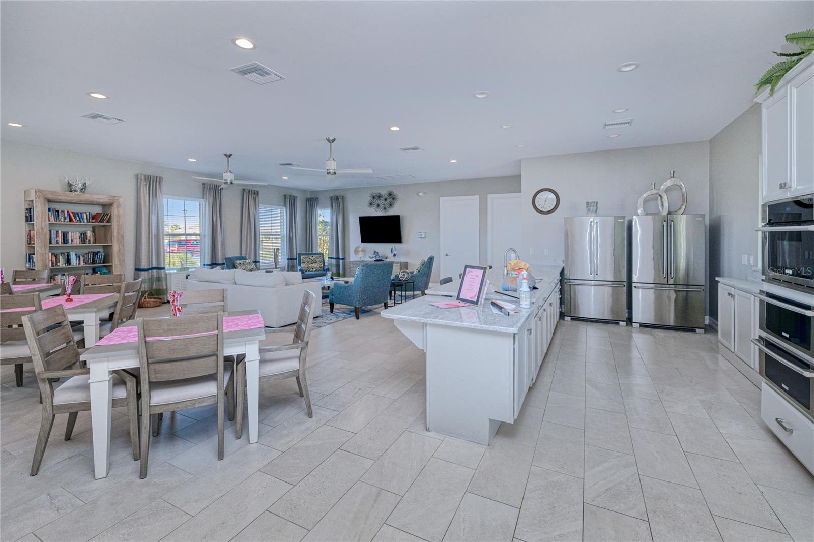 Image 46 of 49 For 25292 Lenox Circle