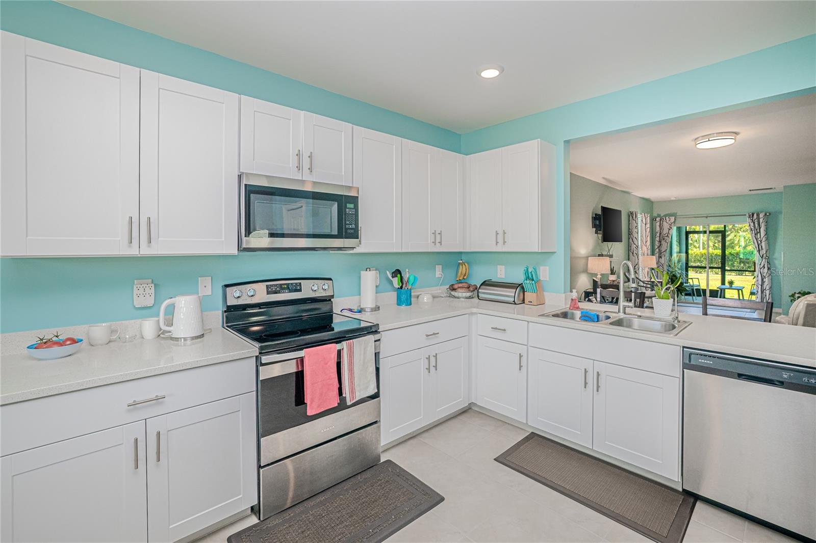 Image 6 of 49 For 25292 Lenox Circle
