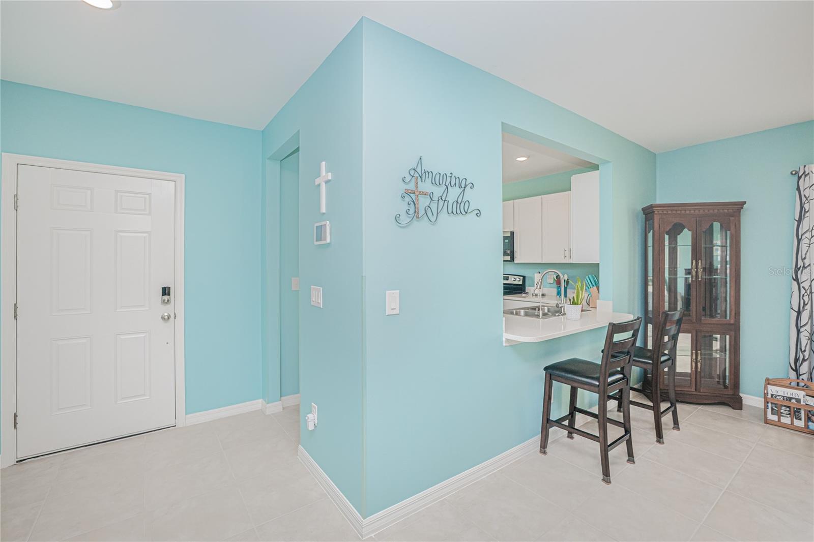 Image 9 of 49 For 25292 Lenox Circle